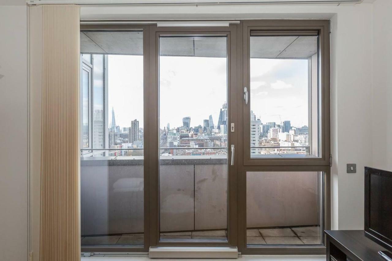 Modern 1 Bedroom Apartment In E1 With Great Views 伦敦 外观 照片